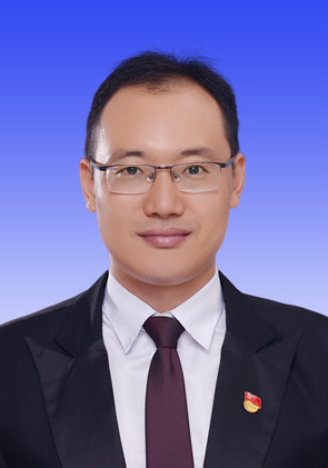 郑路   中共党员   党委委员  纪委书记_副本.jpg